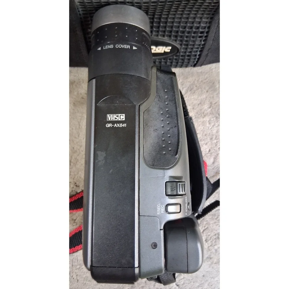 Vtg JVC GR-AX841U VHS-C Camcorder Bundle PARTS REPAIR ONLY Case Logic Bag Charge